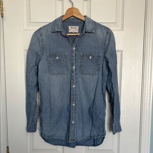 Madewell Chambray Classic Ex-Boyfriend Shirt